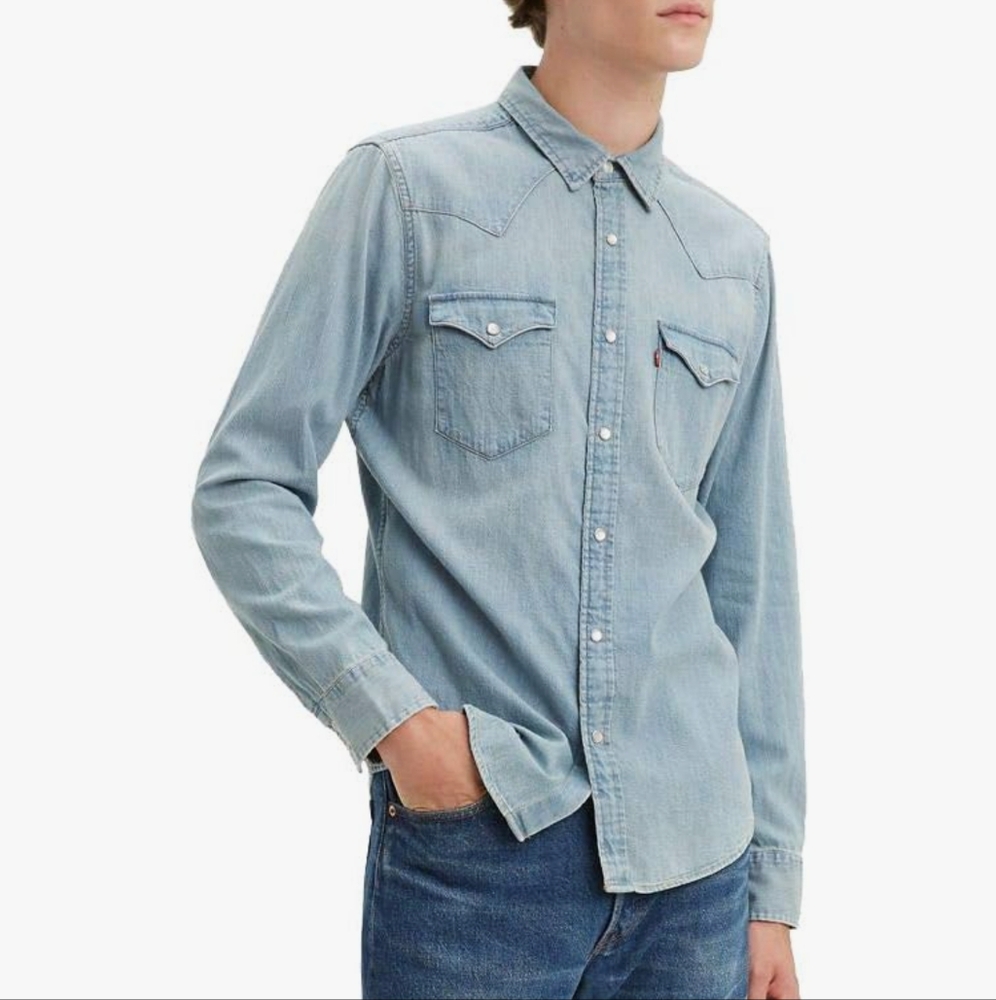 NWT Levi's shirt Matthew wash blue button down mens medium size chambray